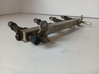 bontott OPEL CORSA C Porlasztó Sor / Híd