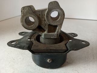 bontott OPEL CORSA C Váltó Tartó Bak (Pozíciófüggetlen)