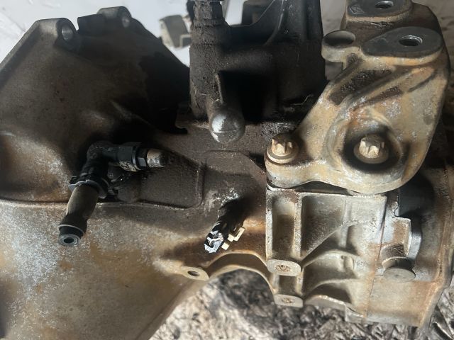 bontott OPEL CORSA C Váltó (Mechanikus)