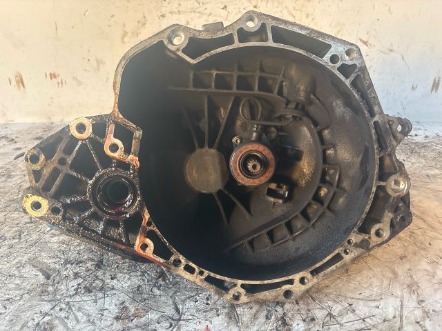 bontott OPEL CORSA C Váltó (Mechanikus)