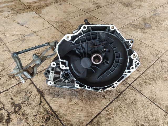 bontott OPEL CORSA C Váltó (Mechanikus)