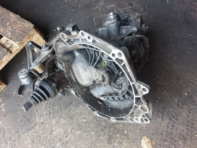 bontott OPEL CORSA C Váltó (Mechanikus)