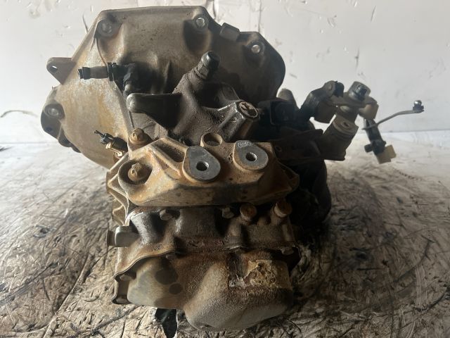 bontott OPEL CORSA C Váltó (Mechanikus)