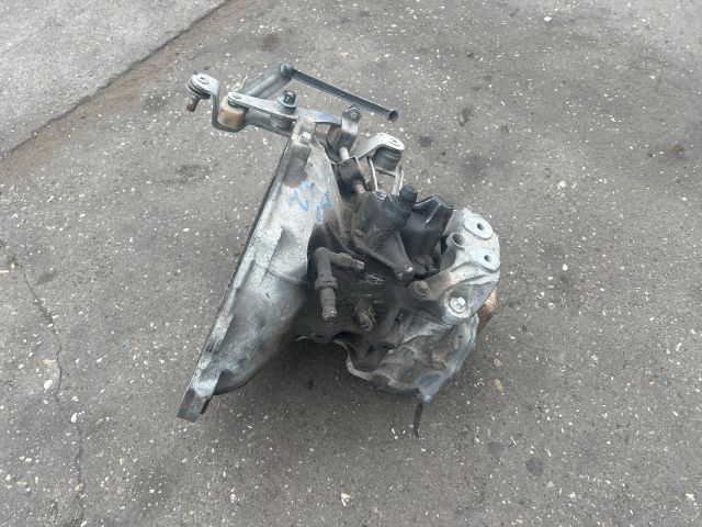 bontott OPEL CORSA C Váltó (Mechanikus)