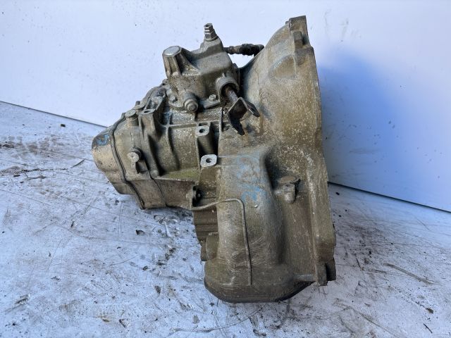 bontott OPEL CORSA C Váltó (Mechanikus)