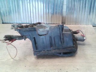 bontott OPEL CORSA C Biztosítéktábla Motortér