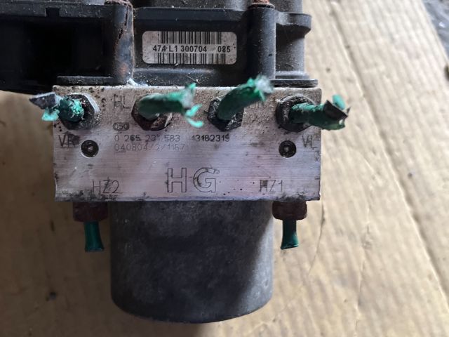 bontott OPEL CORSA C ABS Kocka