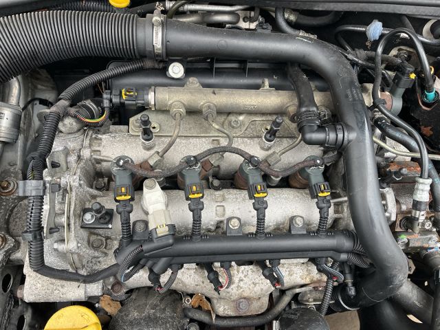 bontott OPEL CORSA C ABS Kocka