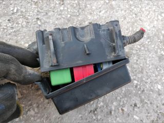 bontott OPEL CORSA C Biztosítéktábla Motortér