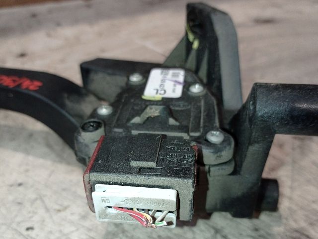 bontott OPEL CORSA C Gázpedál (Elektromos)