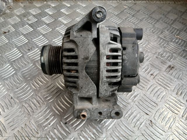 bontott OPEL CORSA C Generátor
