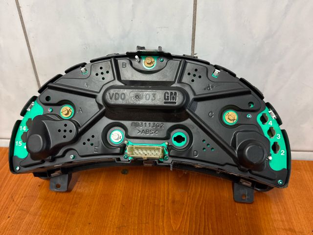 bontott OPEL CORSA C Kilométeróra