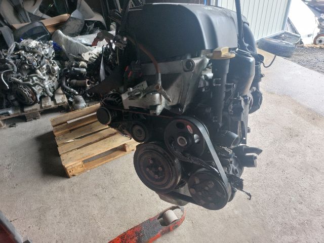 bontott OPEL CORSA C Komplett Motor (Segédberendezésekkel)