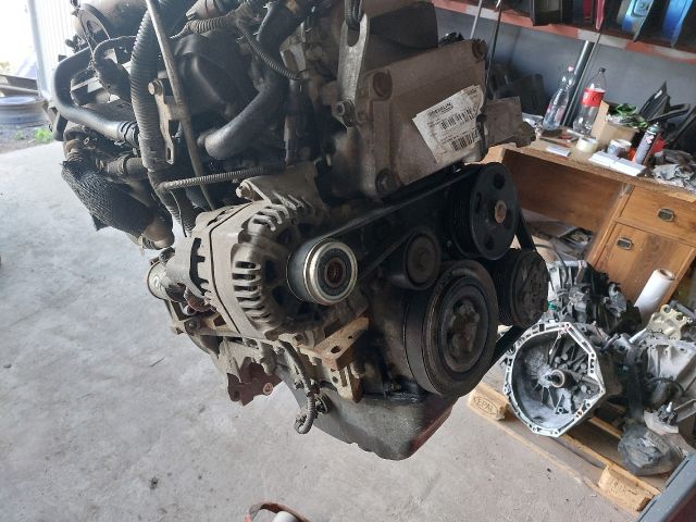 bontott OPEL CORSA C Komplett Motor (Segédberendezésekkel)