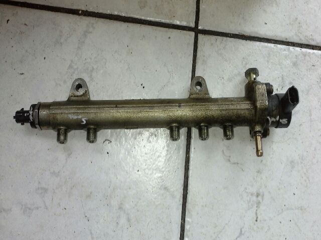 bontott OPEL CORSA C Közösnyomócső