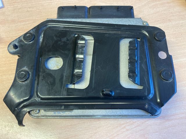 bontott OPEL CORSA C Motorvezérlő