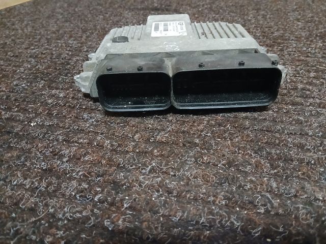 bontott OPEL CORSA C Motorvezérlő