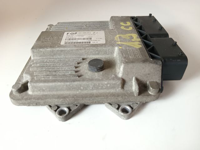 bontott OPEL CORSA C Motorvezérlő