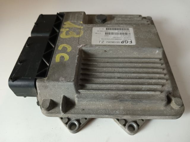 bontott OPEL CORSA C Motorvezérlő