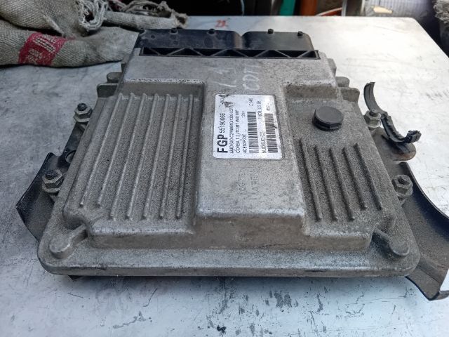 bontott OPEL CORSA C Motorvezérlő