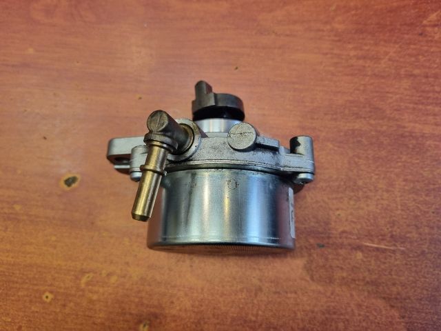 bontott OPEL CORSA C Vákumpumpa