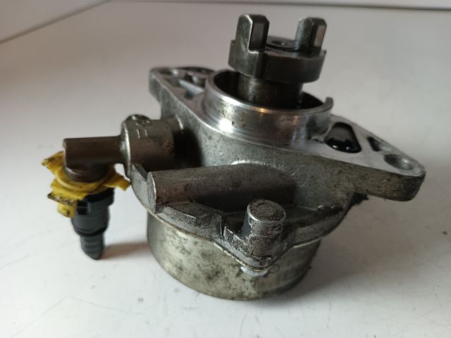 bontott OPEL CORSA C Vákumpumpa
