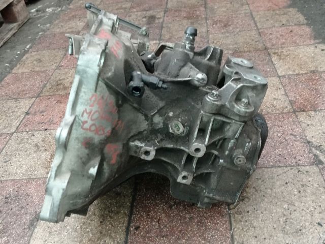 bontott OPEL CORSA C Váltó (Mechanikus)