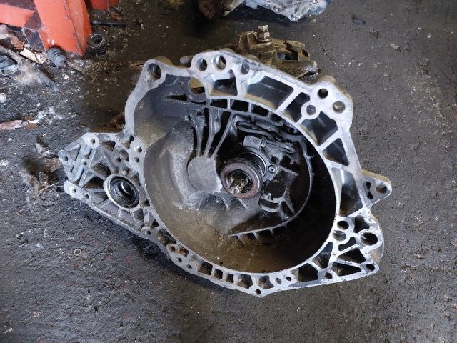 bontott OPEL CORSA C Váltó (Mechanikus)
