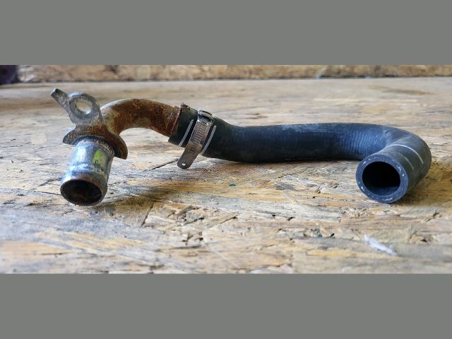 bontott OPEL CORSA C Vízcső