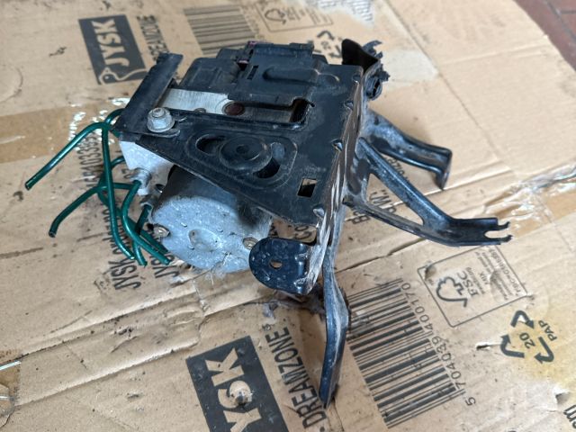 bontott OPEL CORSA C ABS Kocka