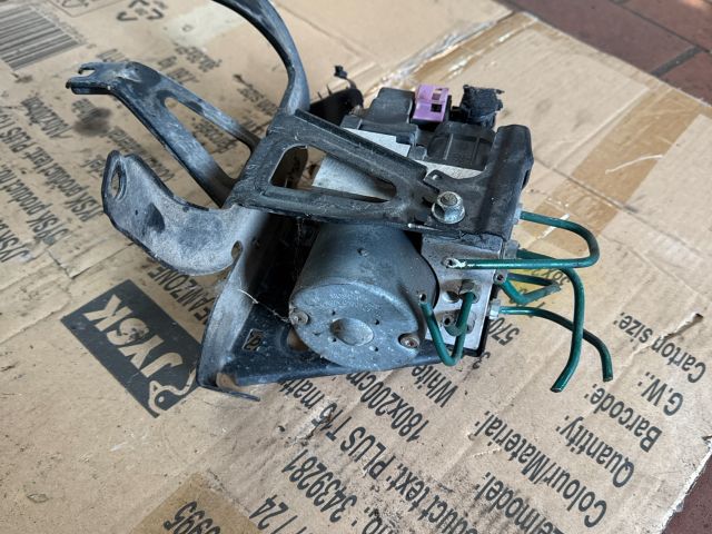 bontott OPEL CORSA C ABS Kocka