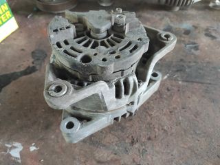 bontott OPEL CORSA C Generátor