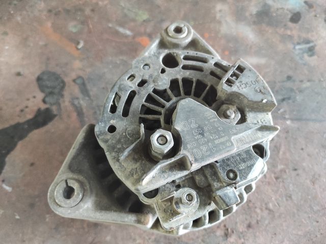 bontott OPEL CORSA C Generátor