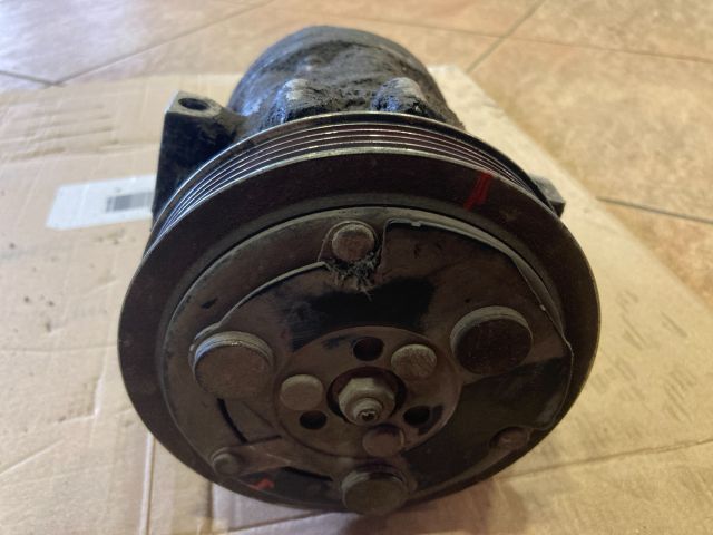 bontott OPEL CORSA C Klímakompresszor