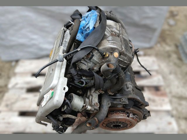 bontott OPEL CORSA C Központi Injektor