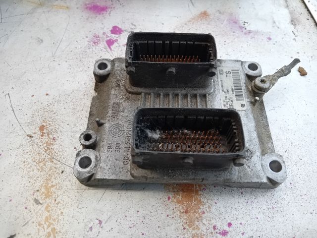 bontott OPEL CORSA C Motorvezérlő