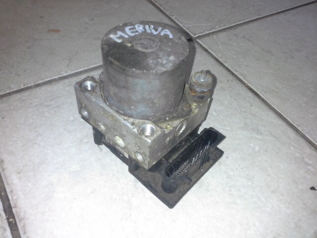 bontott OPEL CORSA C ABS Kocka