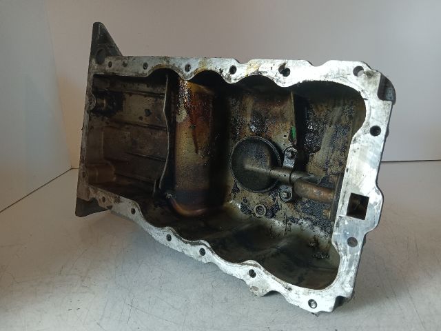 bontott OPEL CORSA C Olajteknő