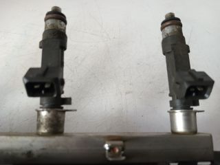 bontott OPEL CORSA C Porlasztó Sor / Híd