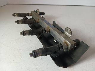 bontott OPEL CORSA C Porlasztó Sor / Híd