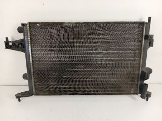 bontott OPEL CORSA C Vízhűtő Radiátor (Klímás)