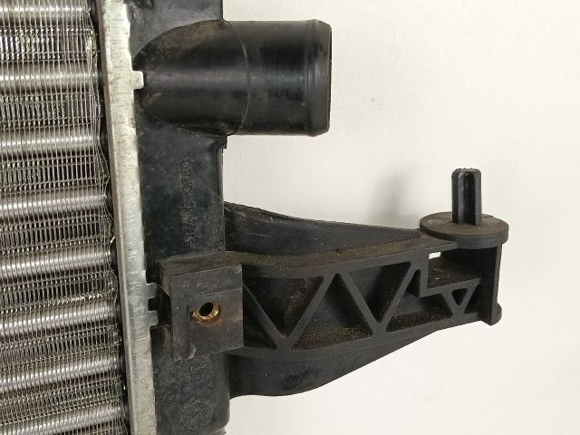 bontott OPEL CORSA C Vízhűtő Radiátor (Klímás)