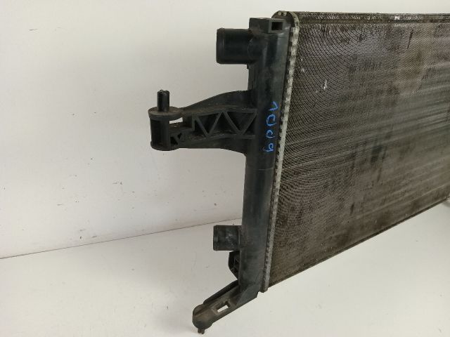 bontott OPEL CORSA C Vízhűtő Radiátor (Klímás)