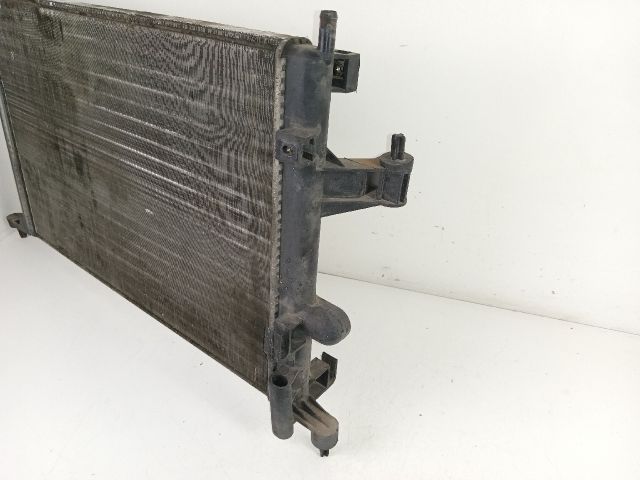 bontott OPEL CORSA C Vízhűtő Radiátor (Klímás)