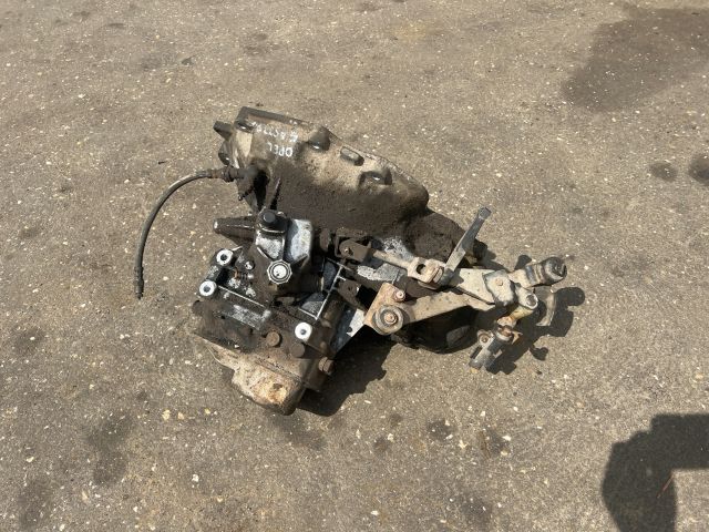 bontott OPEL CORSA C Váltó (Mechanikus)