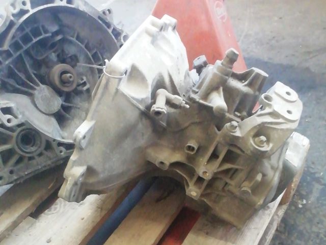 bontott OPEL CORSA C Váltó (Mechanikus)