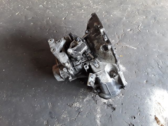 bontott OPEL CORSA C Váltó (Mechanikus)