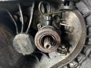 bontott OPEL CORSA C Váltó (Mechanikus)