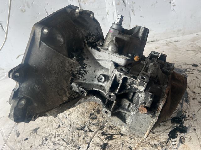bontott OPEL CORSA C Váltó (Mechanikus)