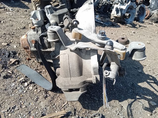 bontott OPEL CORSA C Váltó (Mechanikus)